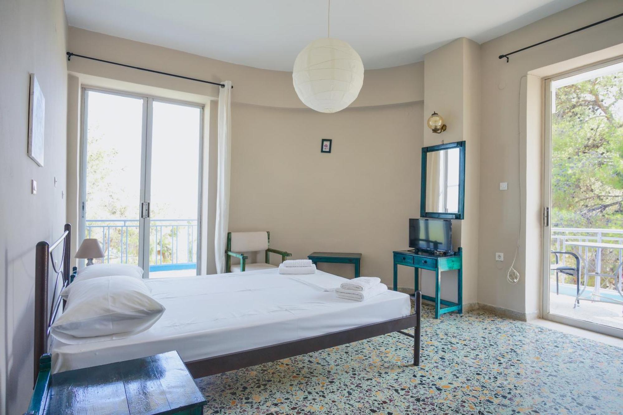 Hotel Korfos - Ξενοδοχείο Κόρφος Renovated Exterior foto